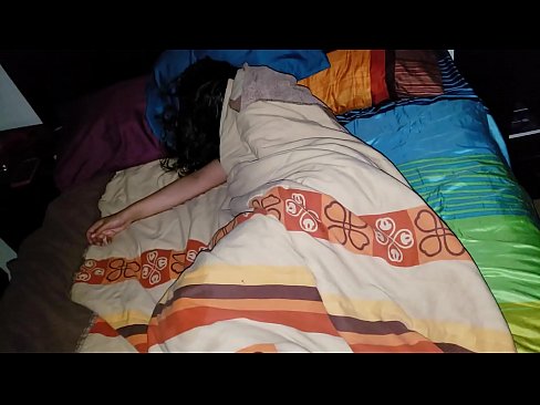 ❤️ Stiefseun berispe sy jong stiefma terwyl sy slaap. ❤ Pornovideo by ons ❌️